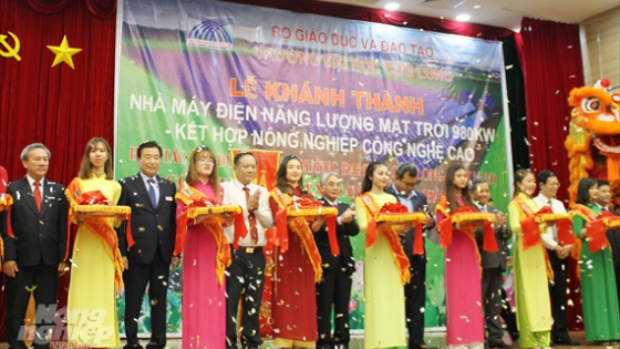 truong-dh-cuu-long-khanh-thanh-nha-may-dien-nang-luong-mat-troi-980kw