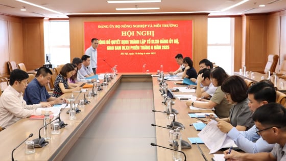 ra-mat-to-du-luan-xa-hoi-dang-uy-bo-nong-nghiep-va-moi-truong